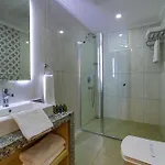 Opia Konaklı